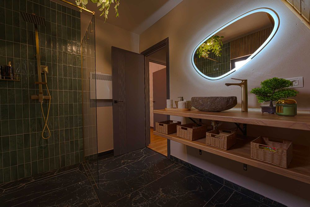 Cazare A-Frame | Cabană de Închiriat cu Jacuzzi | Lacul Surduc