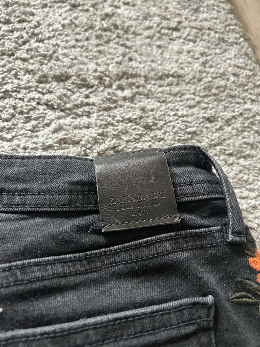 Дънки на Zara.