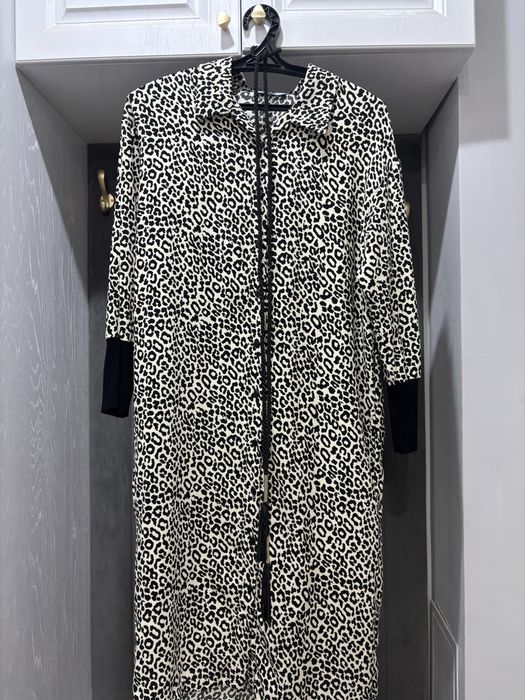 Продам платья, цена 18000