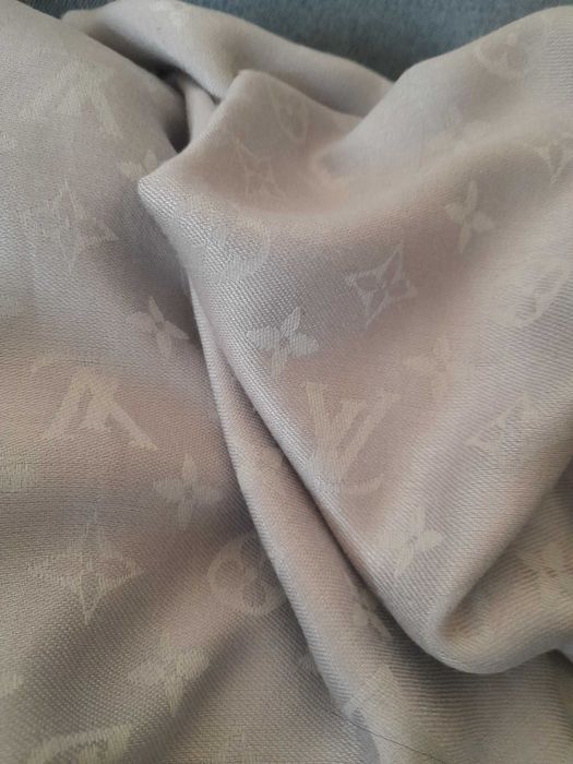 Sal Louis Vuitton, casmir/lana, 350 lei