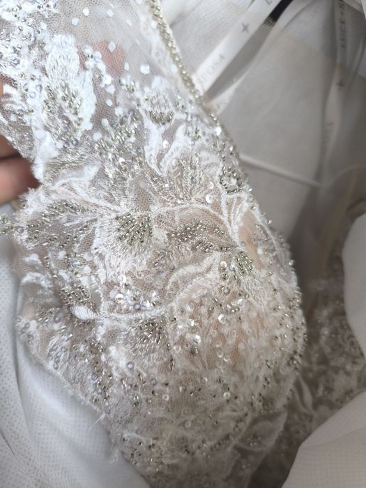 Vând rochie de mireasă