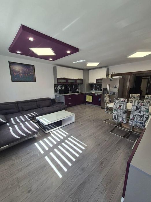 Тристаен апартамент под наем в ж.к. Младост 3, 2220720