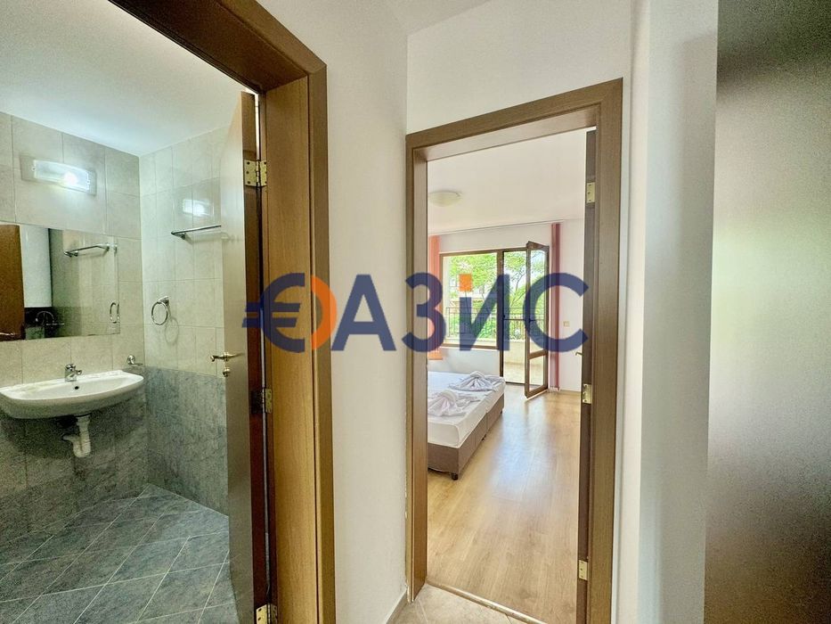 Продава се Двустаен апартамент в с. Кошарица, Област Бургас - 74 кв.м за 486 €/кв.м - Снимка #8