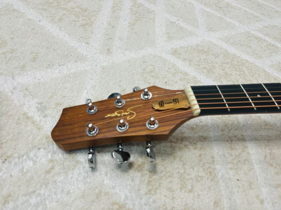 Гитара в отличном состояний