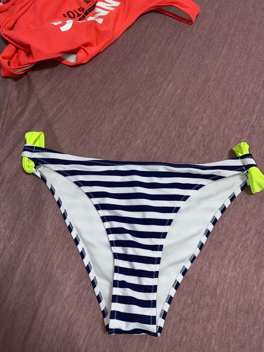 Дамски бански.