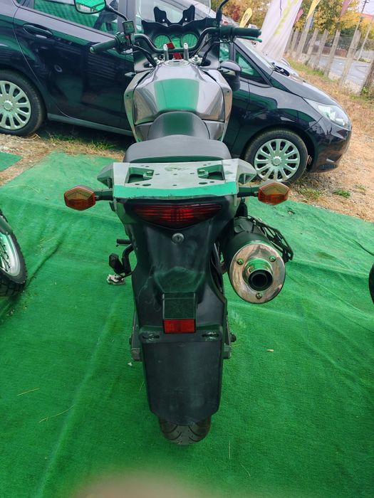 Suzuki Vestrom 2006 600 cmc cash sau rate