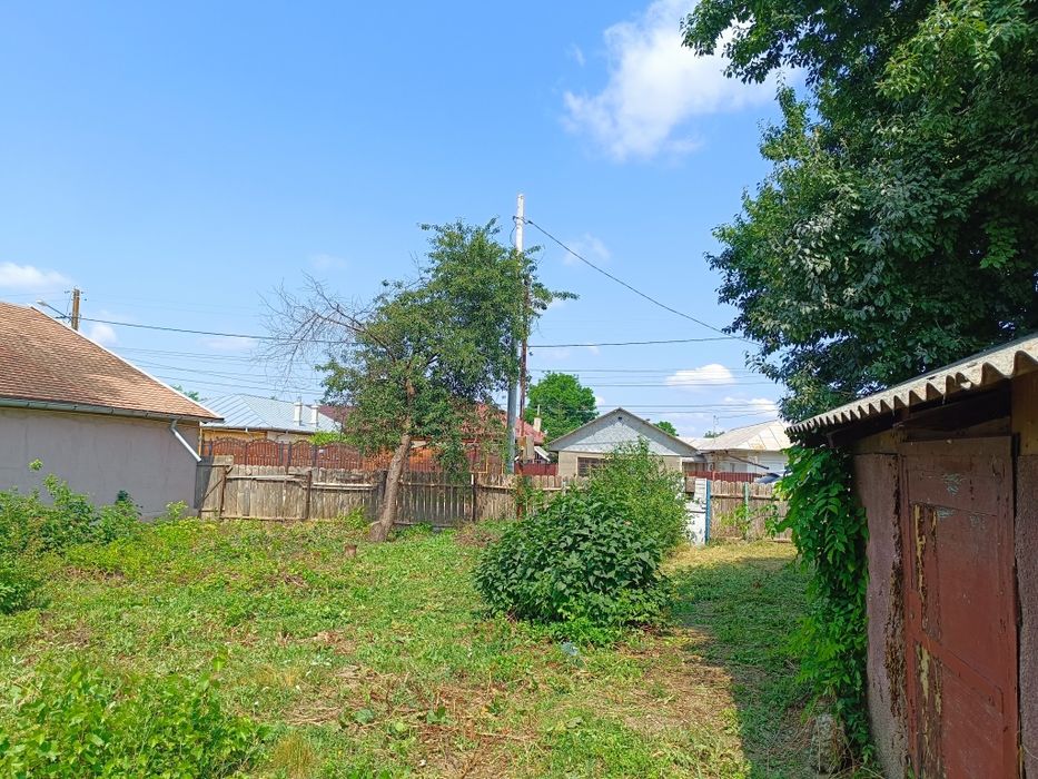 Vând teren în Chiscani sau schimb cu garsonieră/apartament