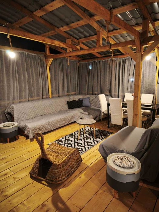 Къмпинг за каравани и кемпери-местност Арапя