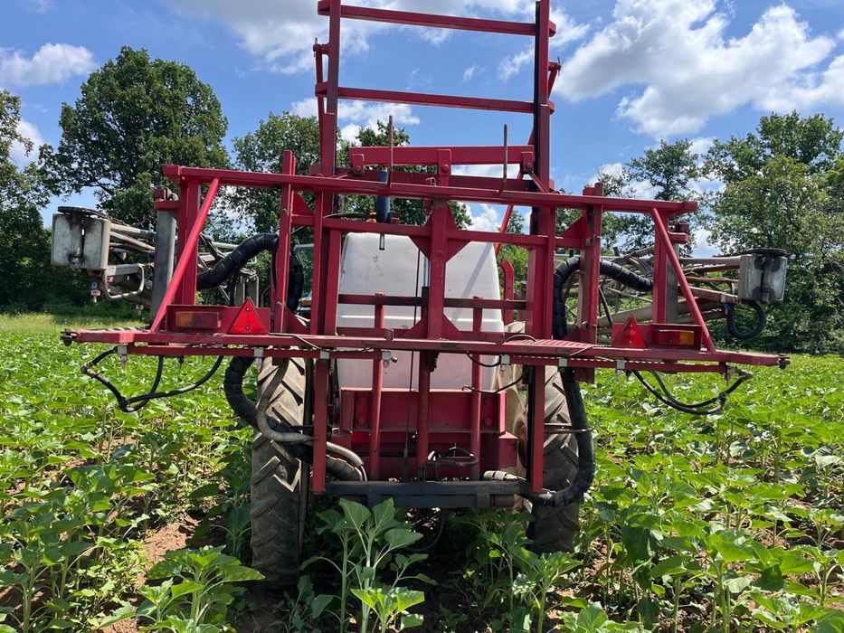 Пръскачка хидравлични крила 21 м.