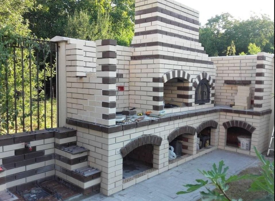 Cuptor țărănesc din cărămidă/gril