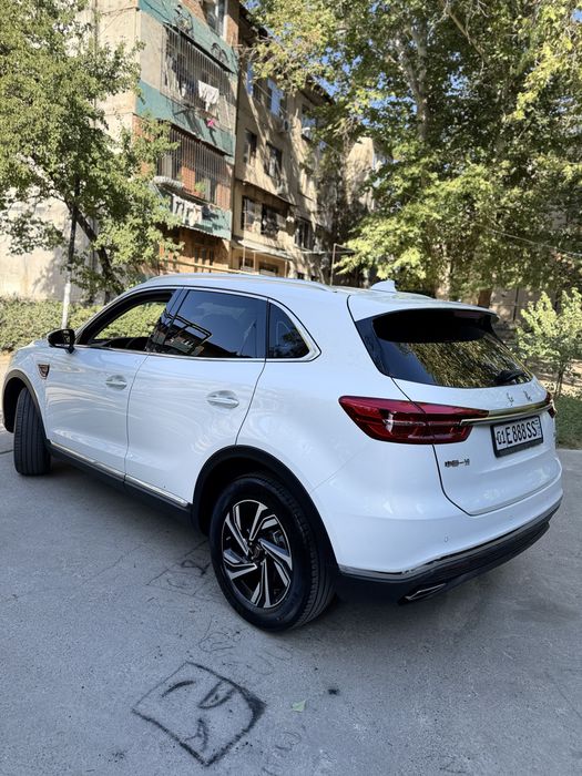 Срочно продам Hongqi HS 5 2022