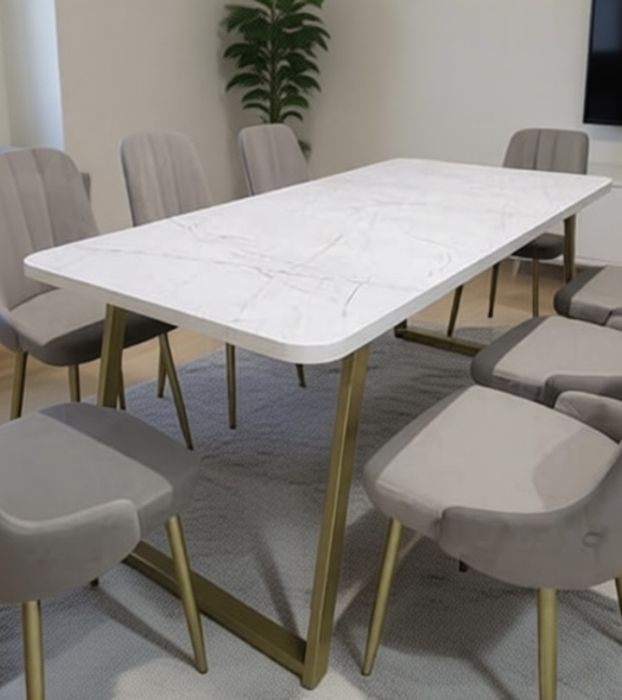 Продам стол без стульев новый