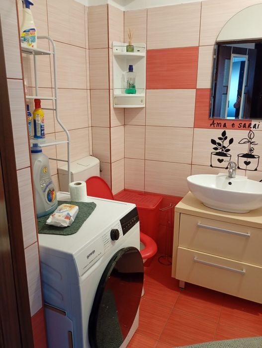 Închiriez apartament 2 camere in Florești