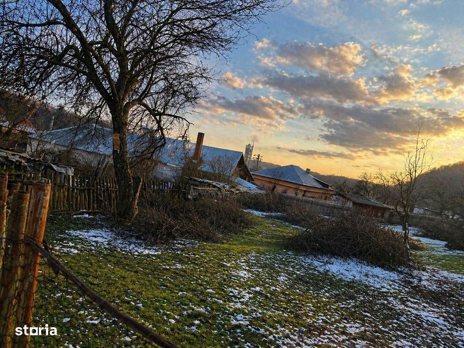 Teren 1.002 mp langa Manastirea Namaesti
