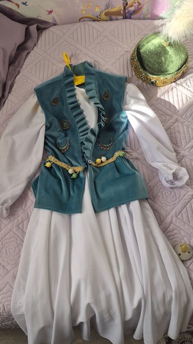 Платье в хорошем состояние