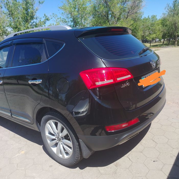 Автомобиль Жак S5 2019