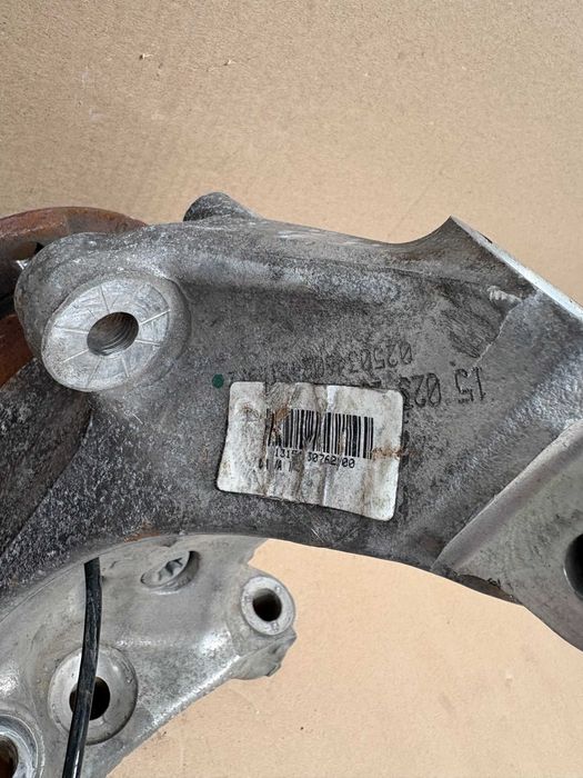 Преден Ляв Шенкел С Лагер За БМВ 1 Ф20 Ф21 2 Ф22 Ф23 BMW 1er F20 F21 2er F22 F23