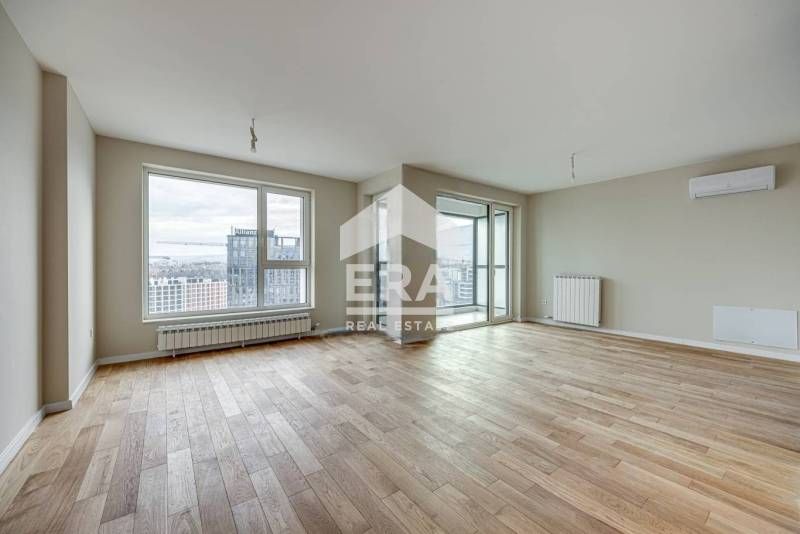 Южен двустаен апартамент завършен "до ключ" в луксозна резиденция с АК