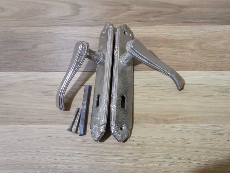 Секретни дръжки и брави, Обикновенни дръжки и брави