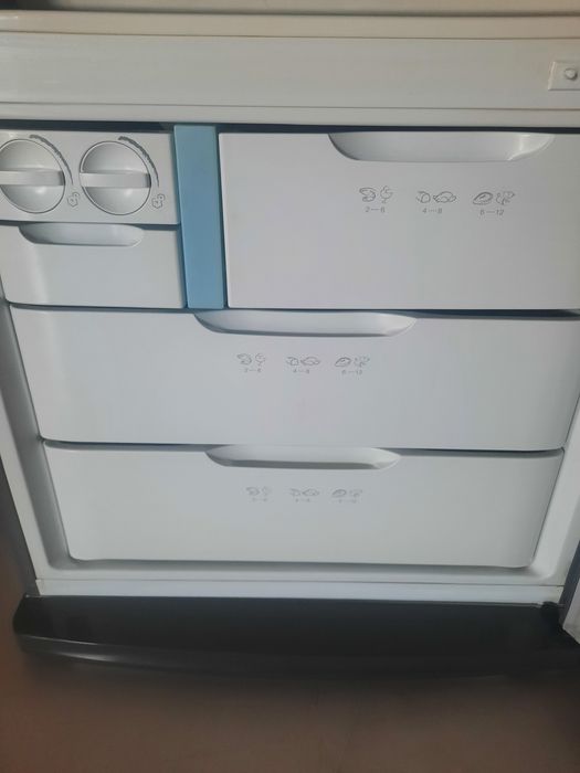 Холодильник Самсунг.