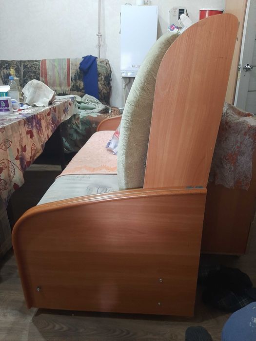 стол с креслом для дома и дачи