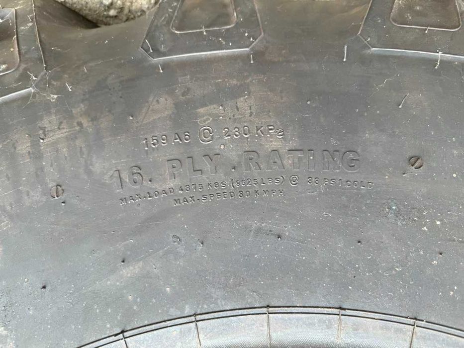 Cauciucuri SPEEDWAYS cu 16 pliuri 23.1-26 pentru combina NEW HOLLAND