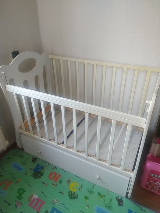 Продам манеж маятник  25000