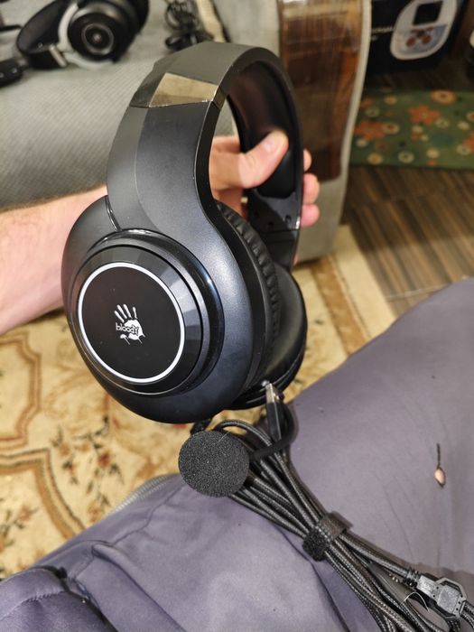 Оригинальные наушники от Bloody