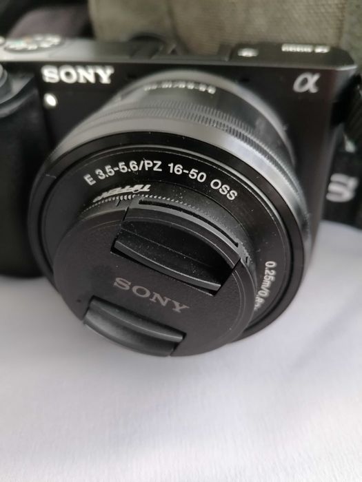 Фотокамера Sony Alpha 6000