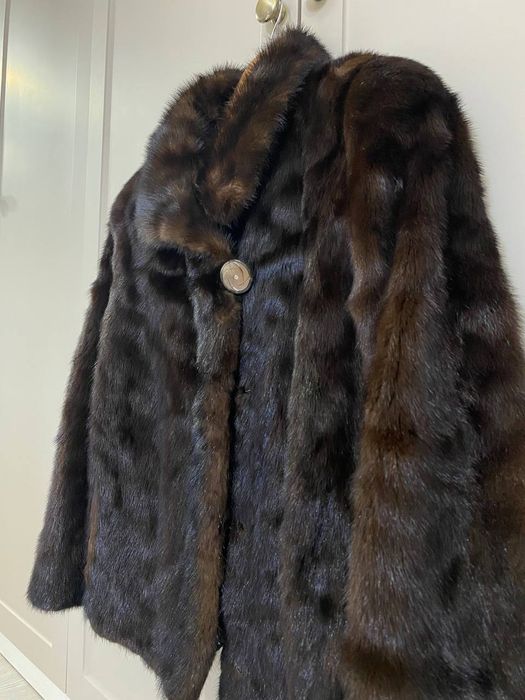 Продам Шубу автоледи