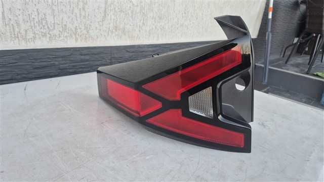 Stop Lampa stanga pe aripa Dacia Duster 3 an 2024  cod 265559174R