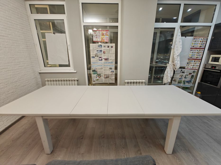 Продам раздвижной обеденный стол