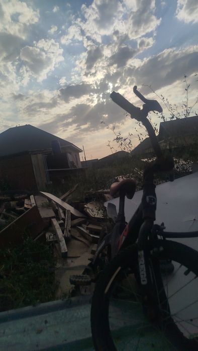 Продам велик срочно