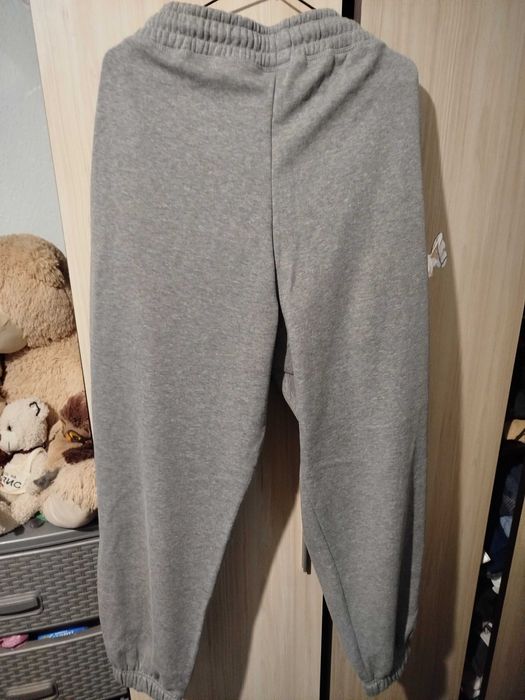 Дамски ватиран спортен екип