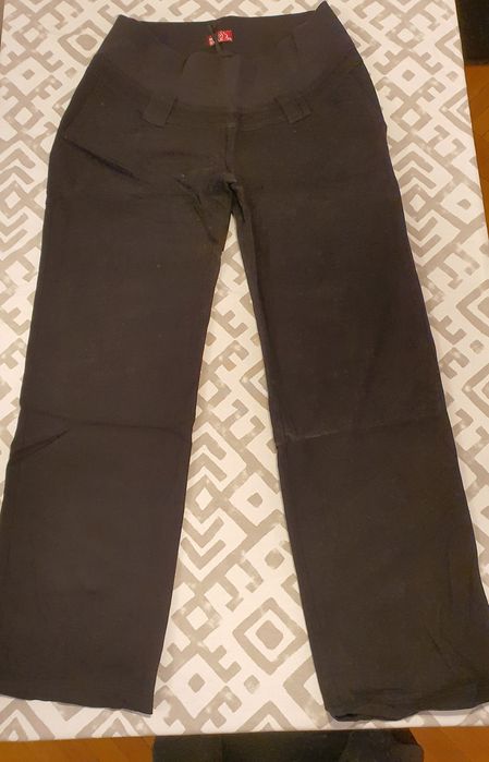 Дънки за бременни жени.