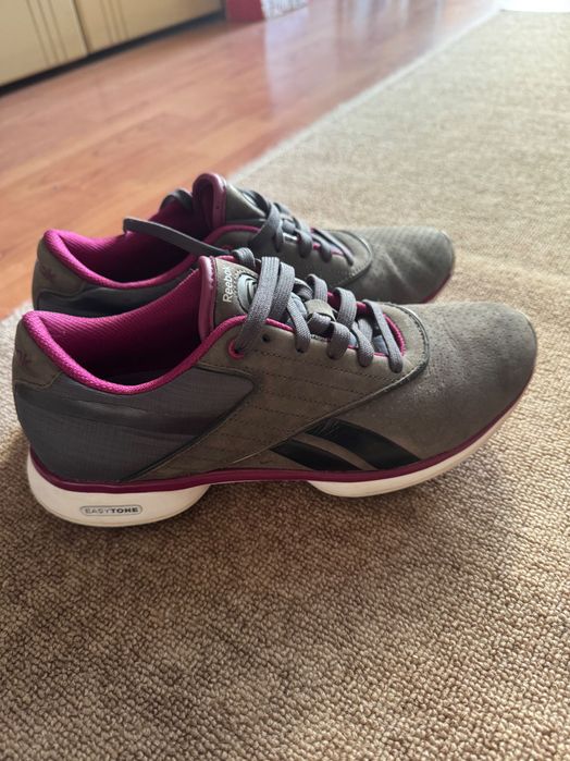 Дамски маратонки Reebok EasyTone