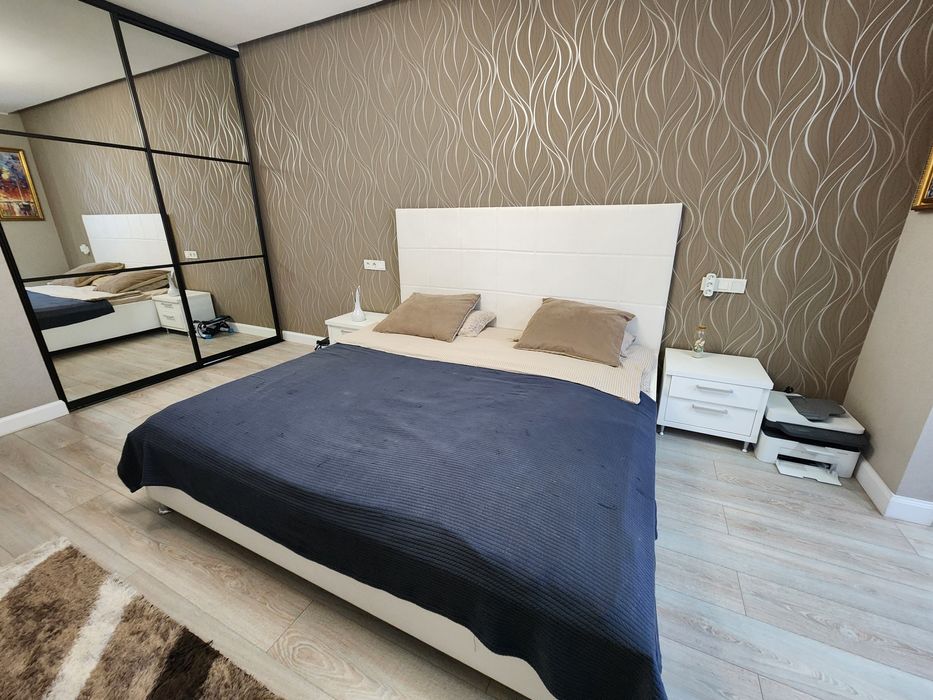 Кровать двухспальная