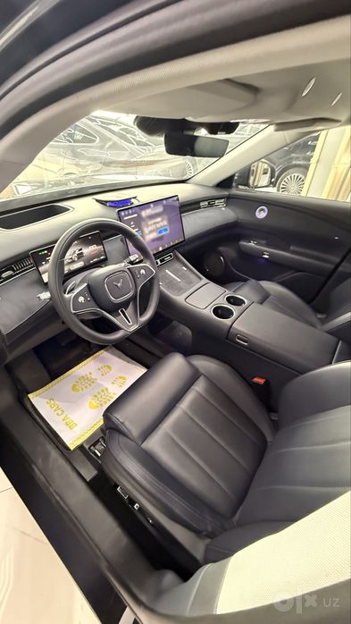 Voyah free plus full 2025