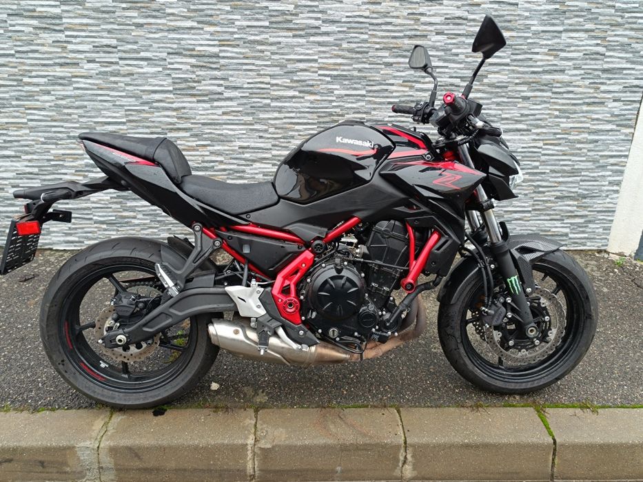 Kawasaki Z 650 2025 48 cp