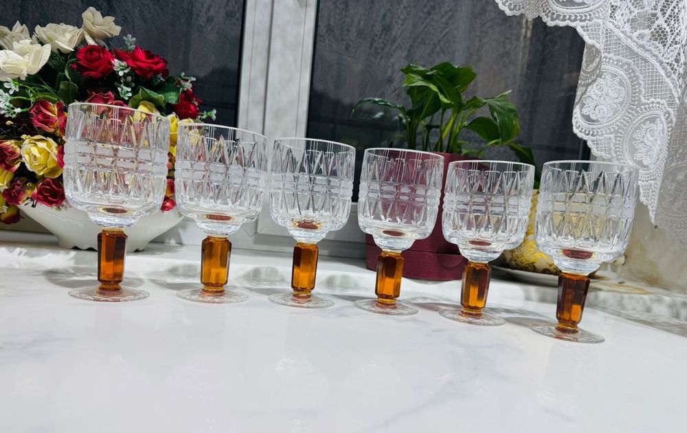 Продам различные сувениры.