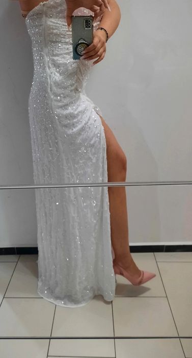 Vând rochie Maya Deluxe mărimea 42
