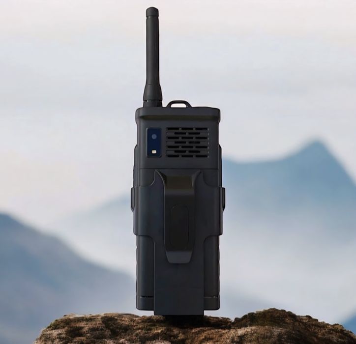 [Новый] Yangi Telefon Tank SQ 7700