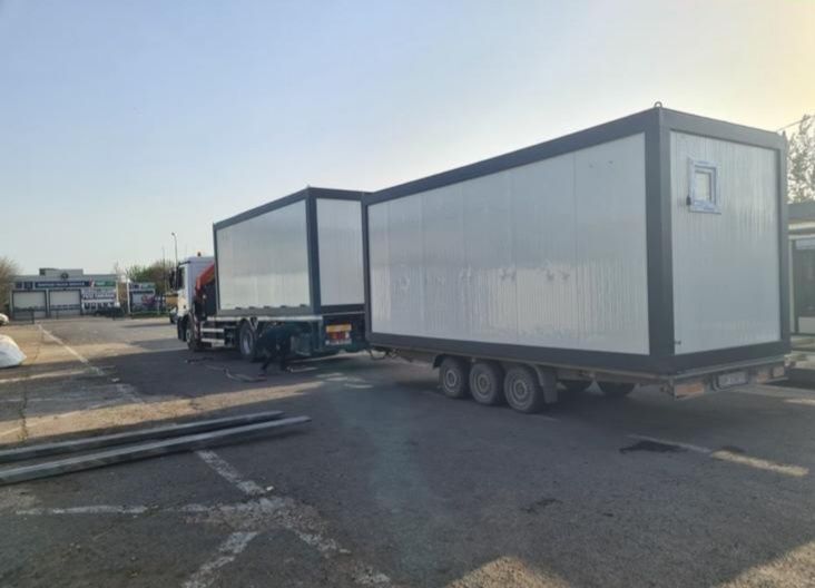 Vand containere modulare standarde la oferta