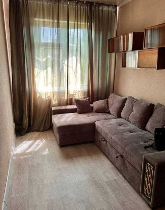 Квартира продаётся Чиланзар 2 квартал 2/4/4 ор Бунёдкор стадион