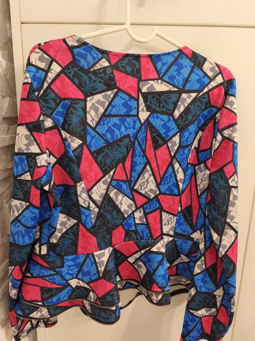 Дамско цветно сако с ципове