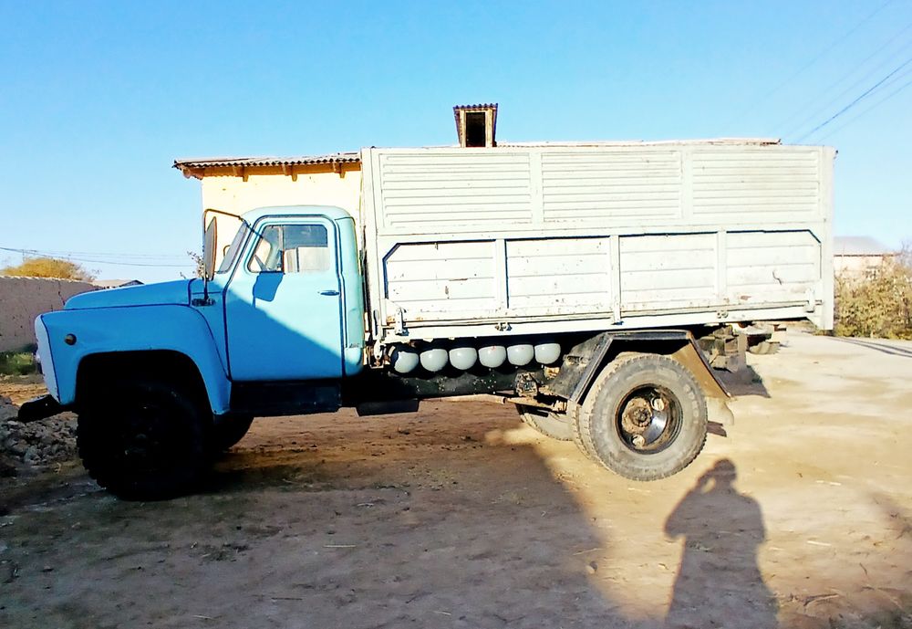 ГАЗ-53 самосвал. Холати яхши.