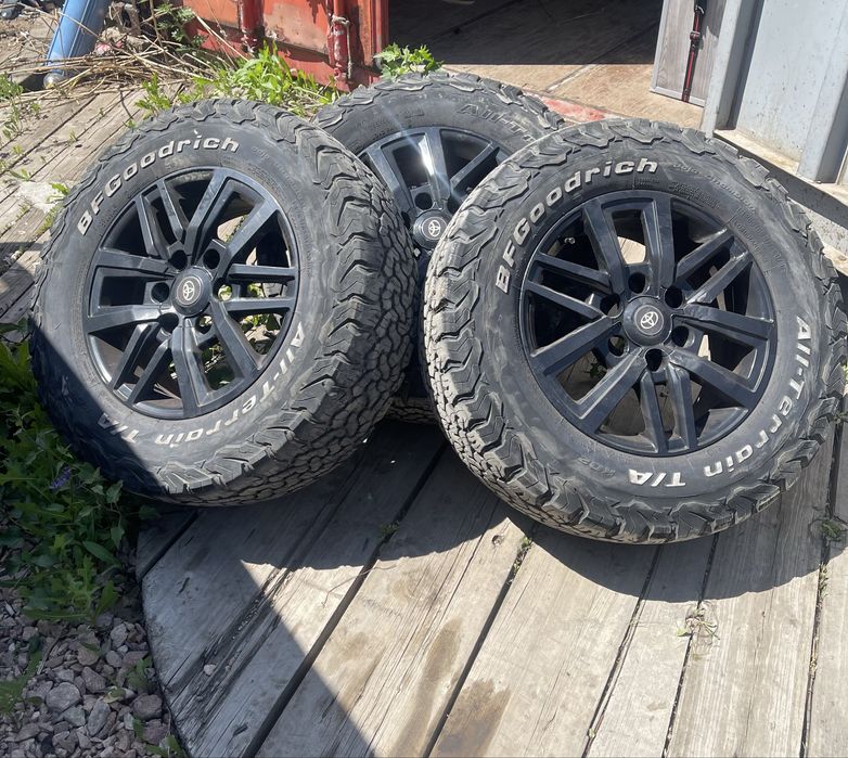 Продам шины с дисками BF Goodrich A/T
