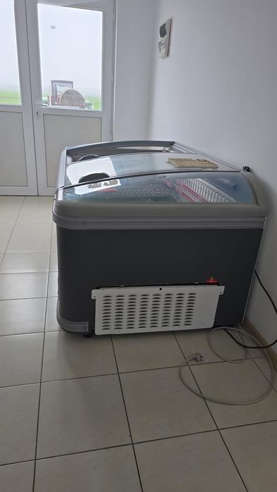 Vând ladă frigorifică