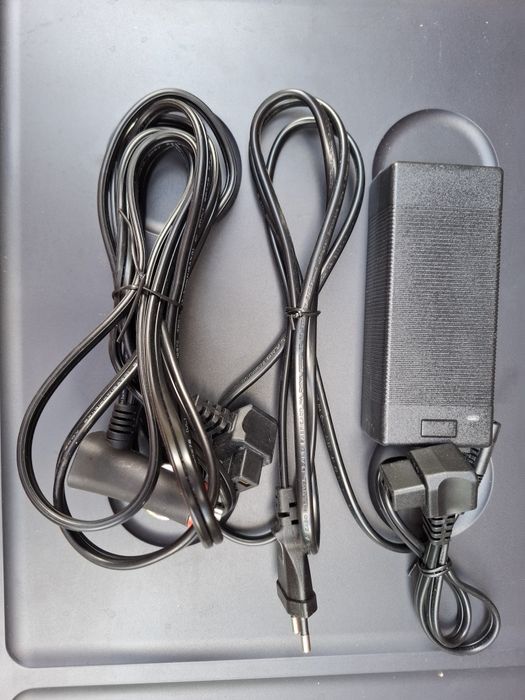 Frigider auto 12/24/220V cu compresor 37 litri nou, Bluetooth