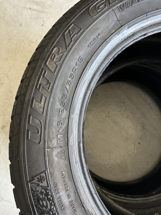2 anvelope goodyear 255 55 18 ms top profil aprox 6 mm